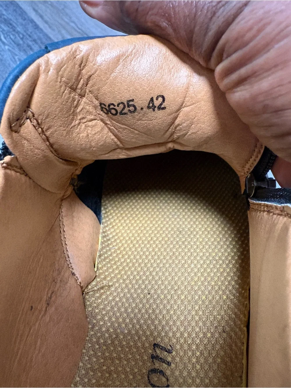 Men's Chukka Boots in Teal with Contrast Tan Lining. Leather; Fashion